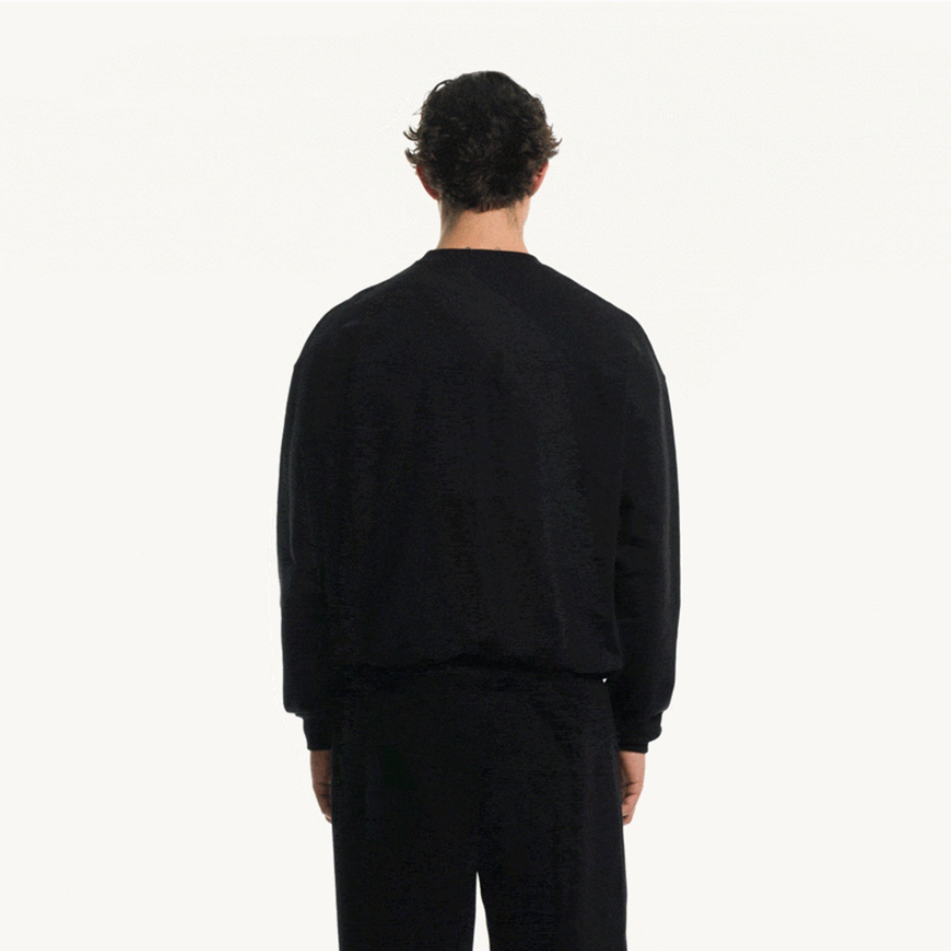 ESSENTIAL SWEATER <NOIR>